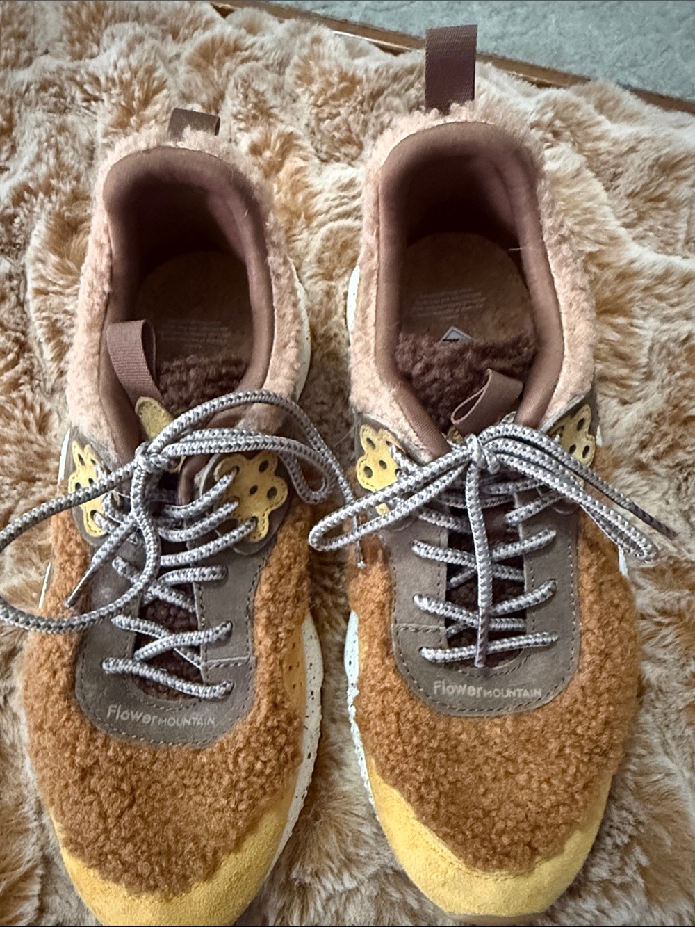 Flower Mountain Noa Zucca Suede shoe size 8